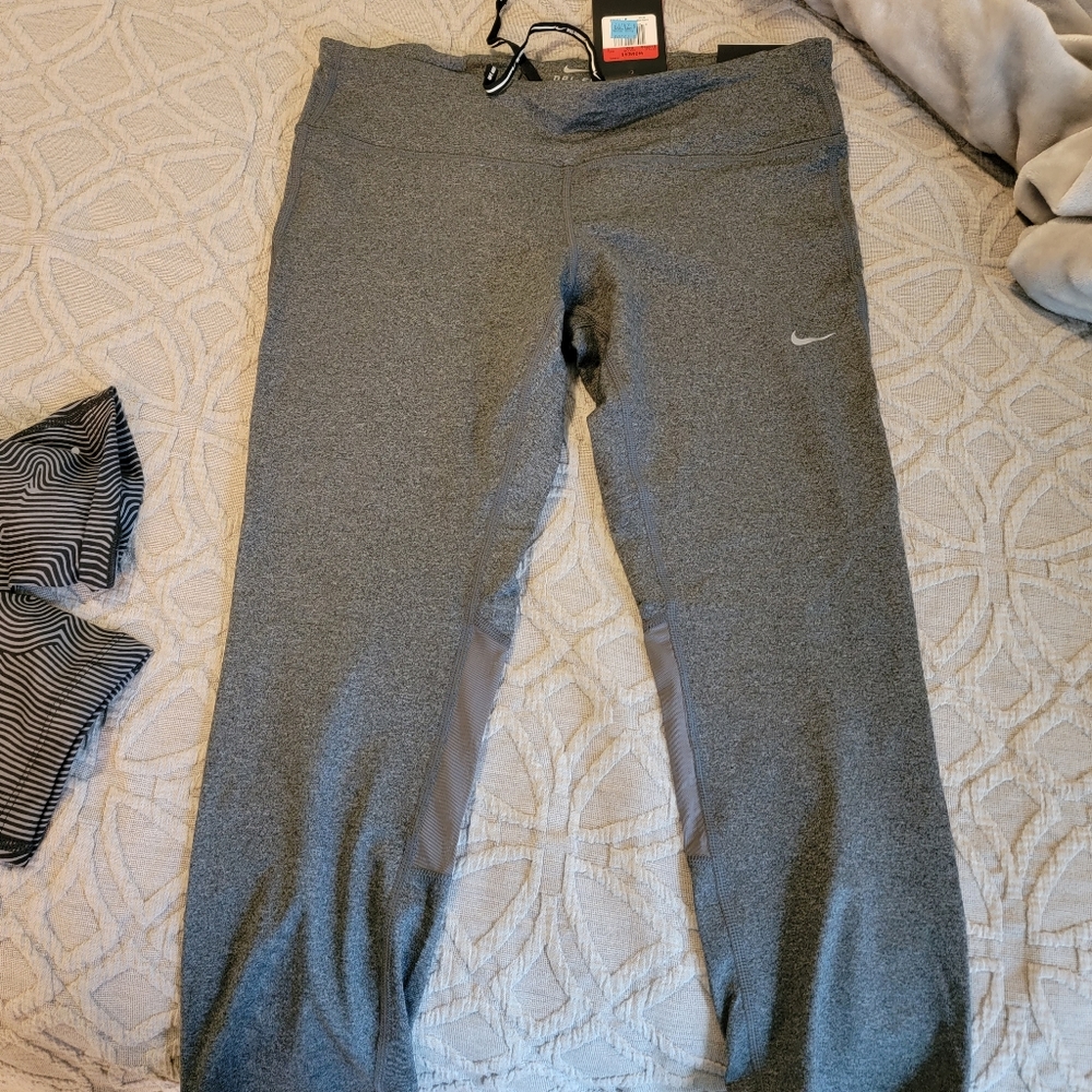 NWT Nike Epic Run
